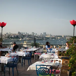 Raymond Blue 3*, Istanbul Turcia