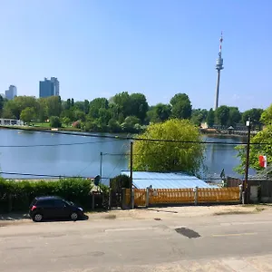 Ajo - Alte Donau View Balcony - Self-check-in Wien