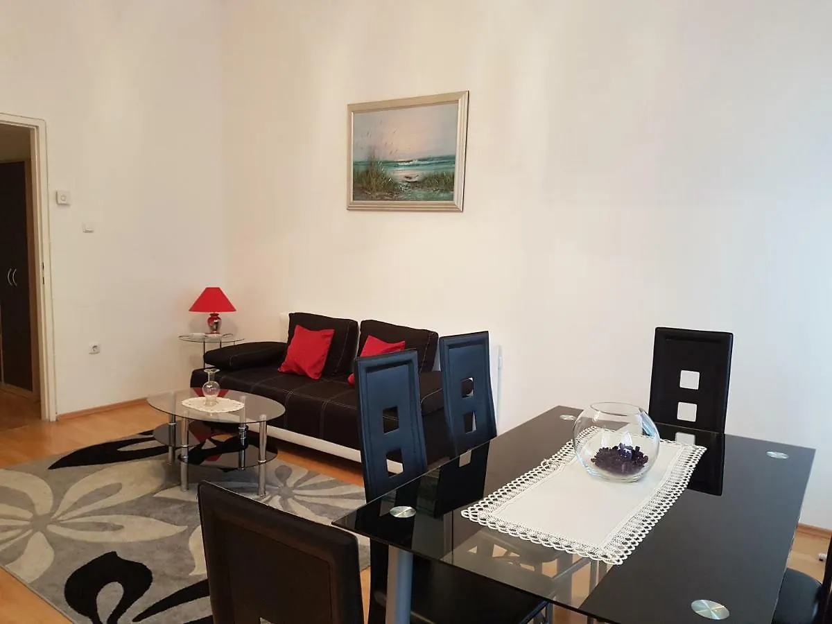 Apartments Diana-Contactless Check-In! Viena 0*,